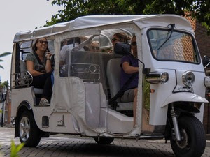 tuktuk tuktuk